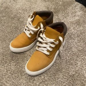 Timberland sneakers size 6.5